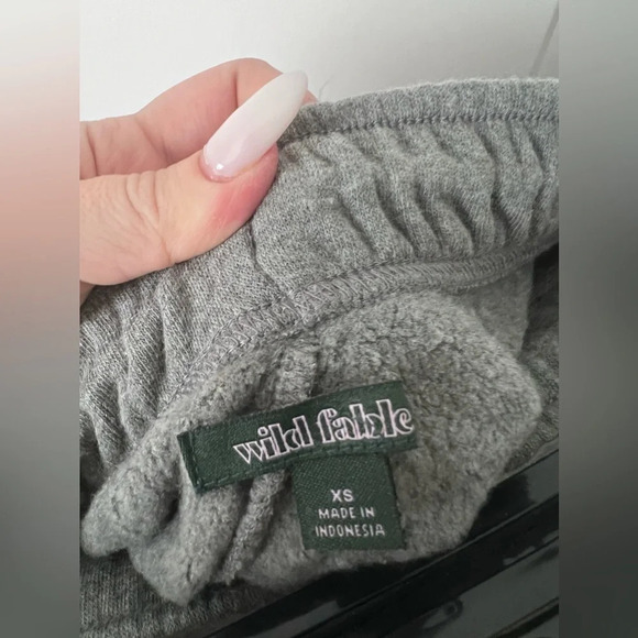 NWT | Wild Fable | Fleece Grey Sweat  Shorts | Size XS [111] - Picture 6 of 7